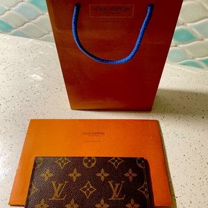 Authentic Louis Vuitton Checkbook Cover (New-Never Used)